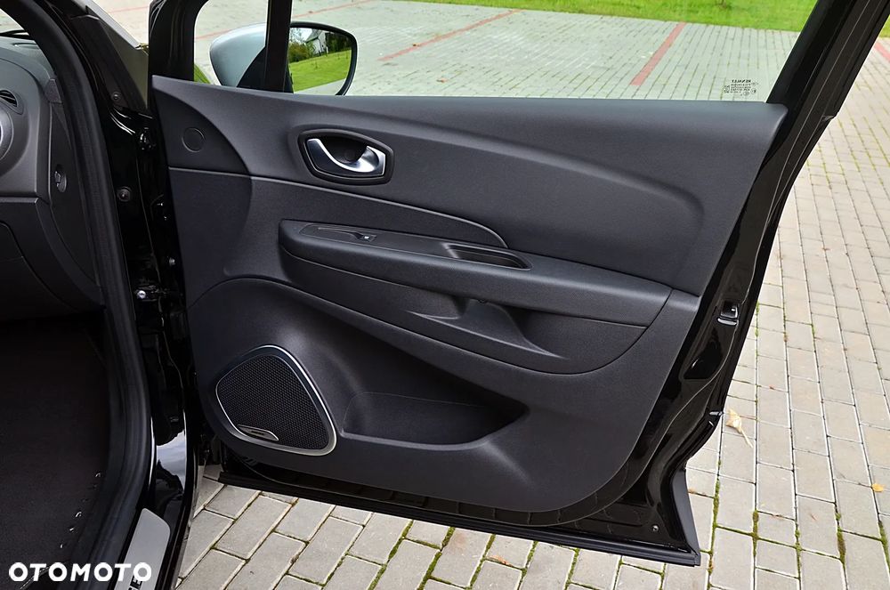 Renault Captur (ENERGY) TCe 90 BOSE EDITION - 28