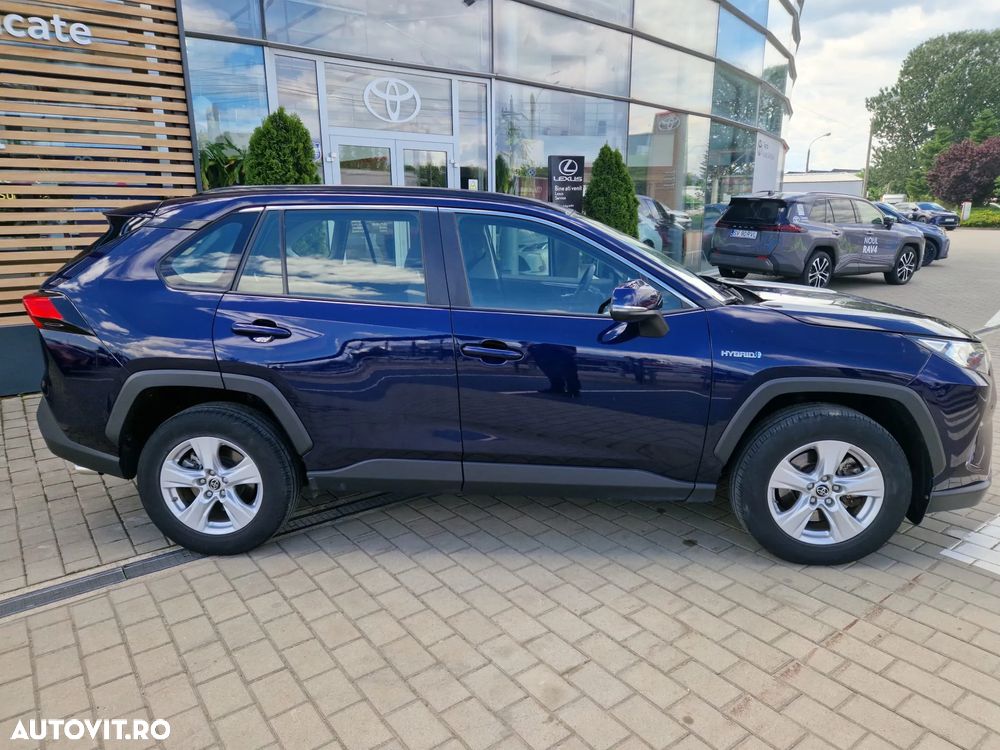 Toyota RAV4 - 5
