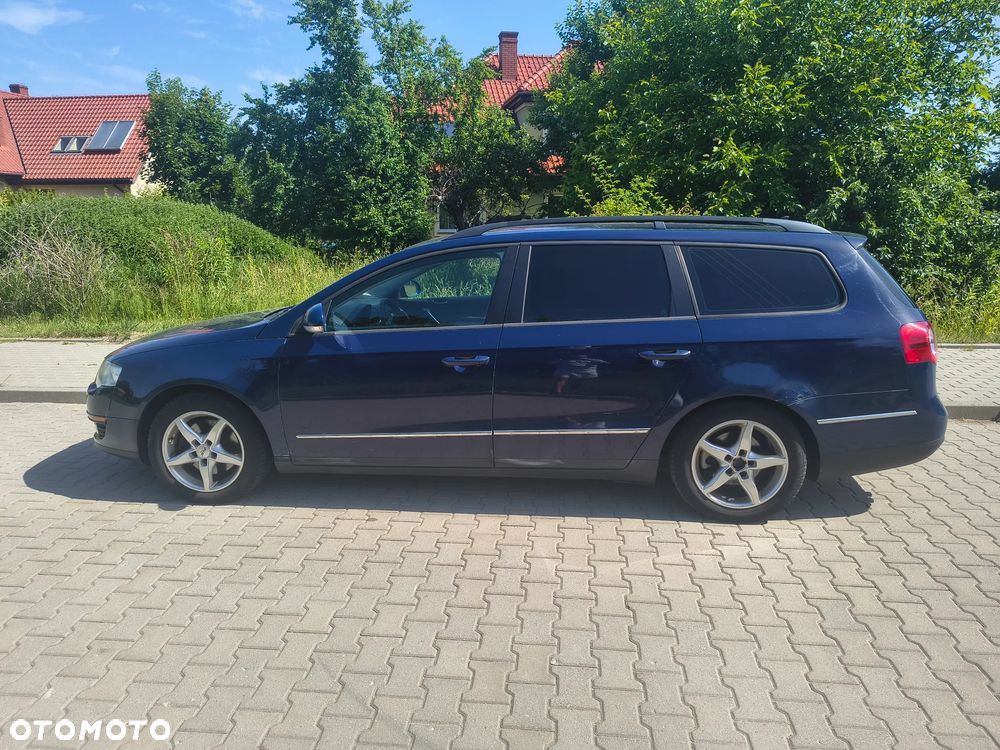 Volkswagen Passat 1.9 TDI Sportline - 8