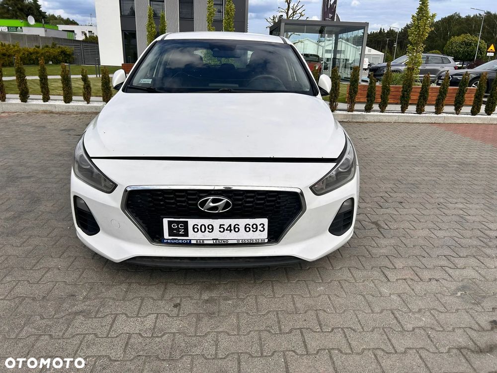 Hyundai i30 1.6 D Classic + - 5