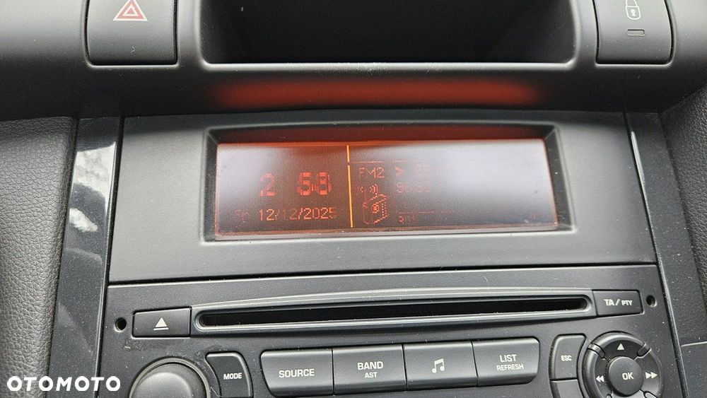 Peugeot 3008 155 THP Automatik Allure - 32