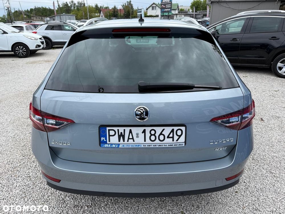 Skoda Superb 2.0 TDI SCR 4x4 Ambition DSG - 34