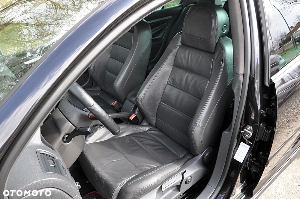 Volkswagen Golf 2.0 GTI - 18