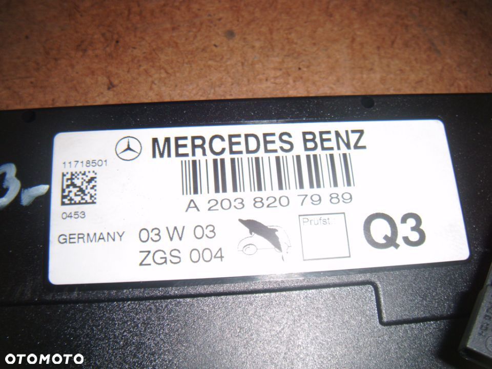 mercedes w203 03r wzmacniacz antenowy 2038207989 - 2