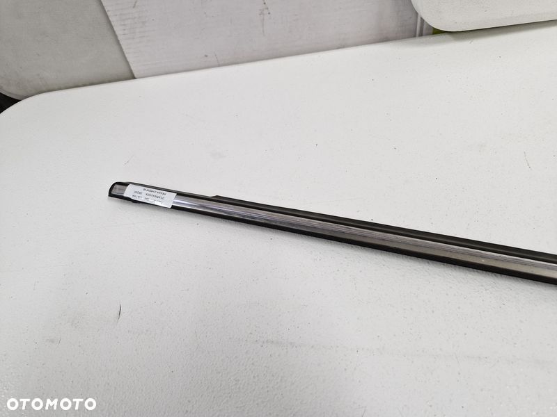 fiat 500 listwa zgarniająca drzwi prawa chrom - 3