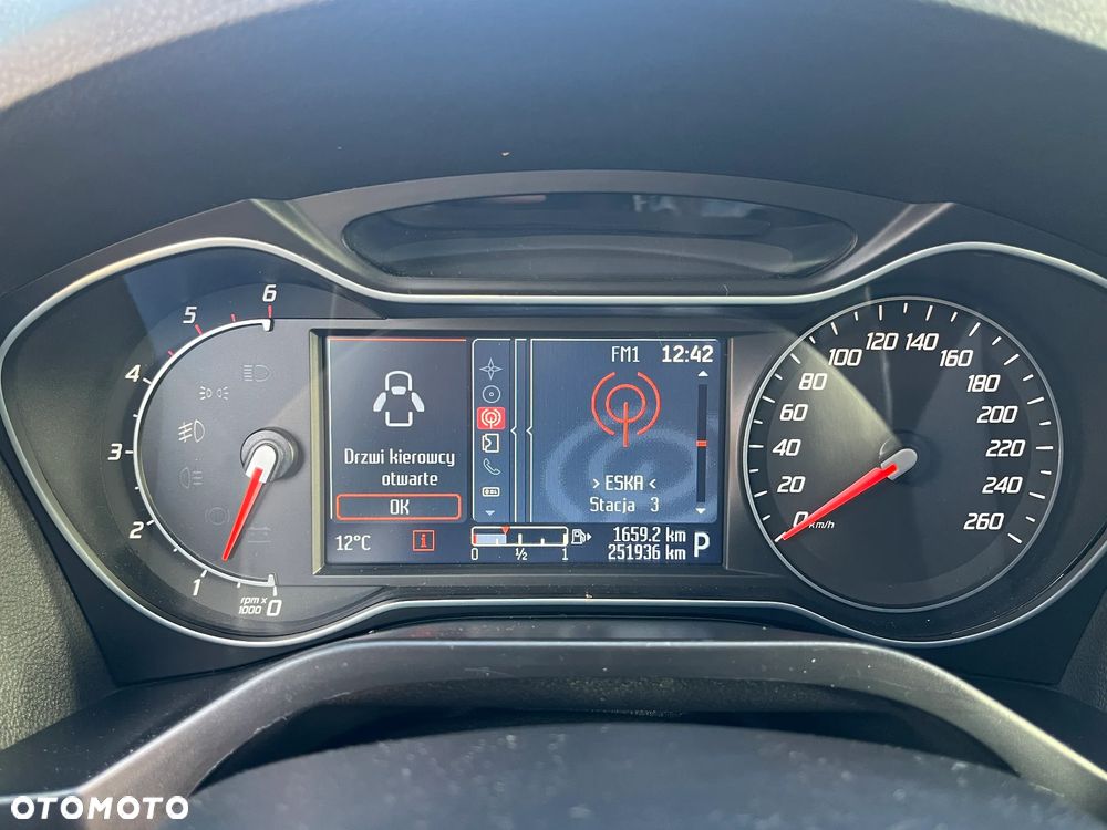 Ford S-Max 2.0 TDCi DPF Business Edition - 29