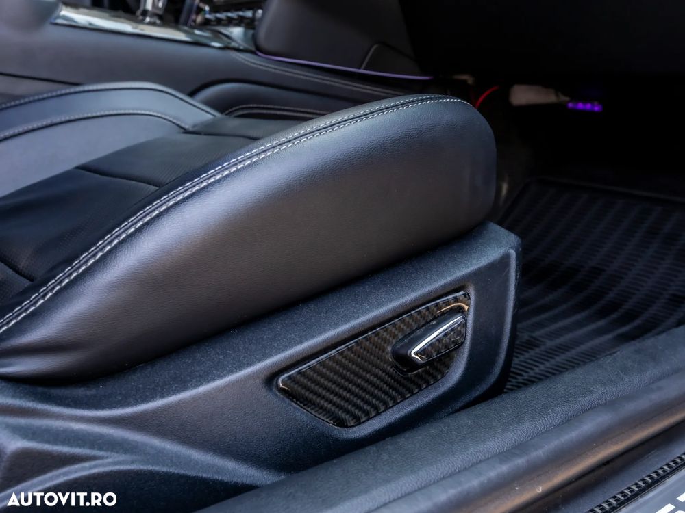 Ford Mustang - 23