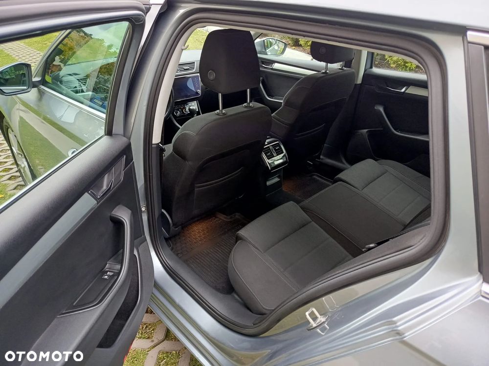 Skoda Superb 2.0 TDI Ambition DSG - 5