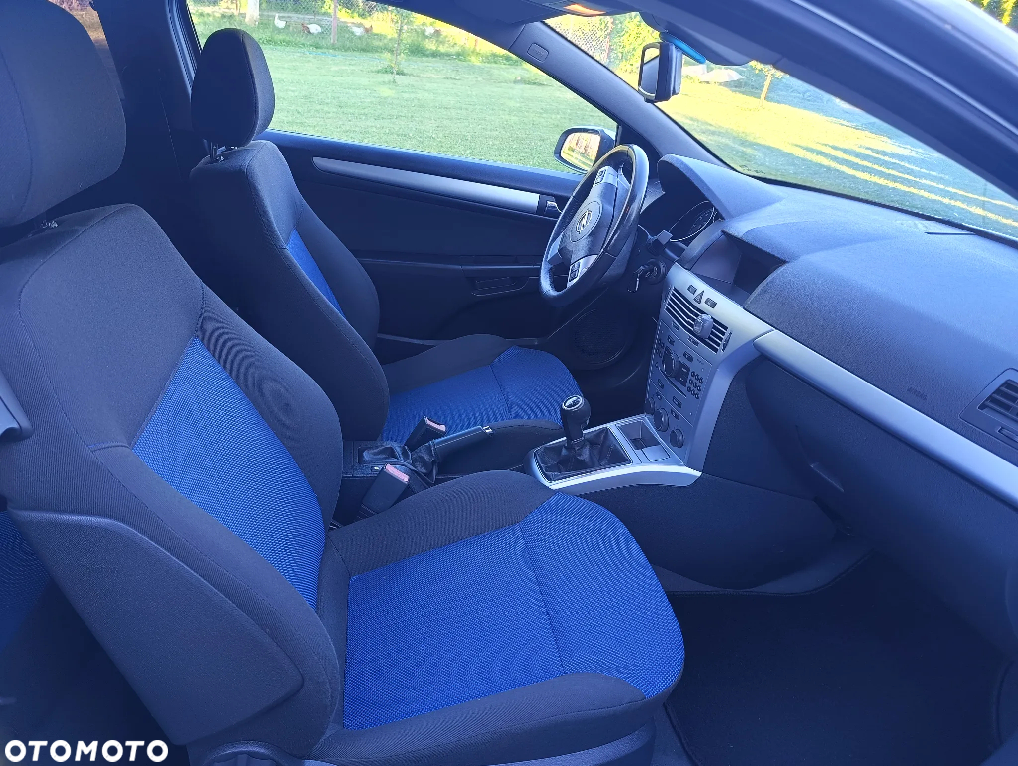Opel Astra GTC 1.6 Easytronic Edition - 17