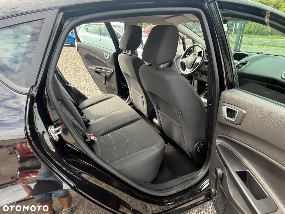Ford Fiesta 1.25 Silver X - 24