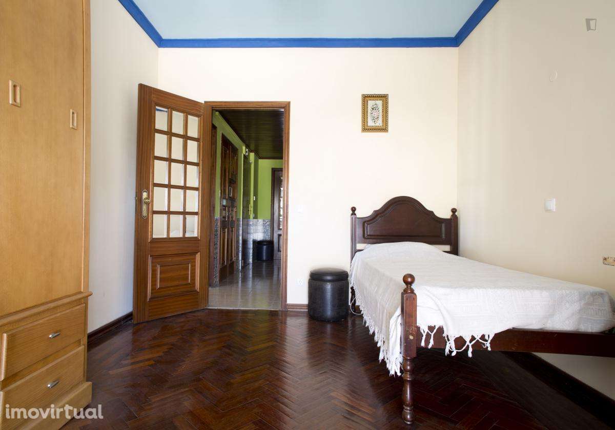 Quarto - localizado em Lumiar Lisbon - Grande imagem: 3/11