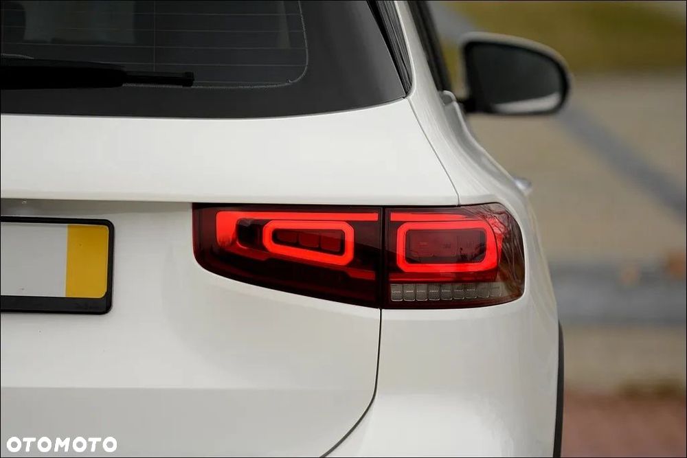 Mercedes-Benz GLB 200 d 8G-DCT Progressive - 38