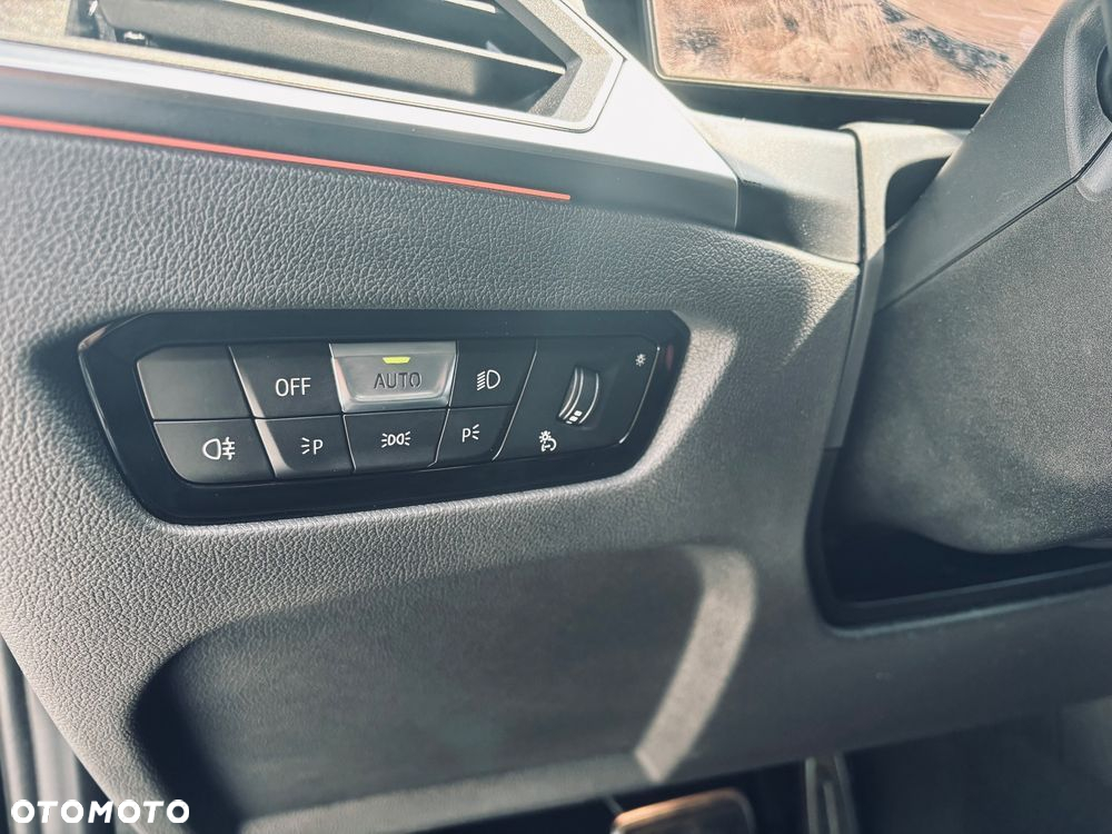 BMW Seria 3 M340i xDrive - 19