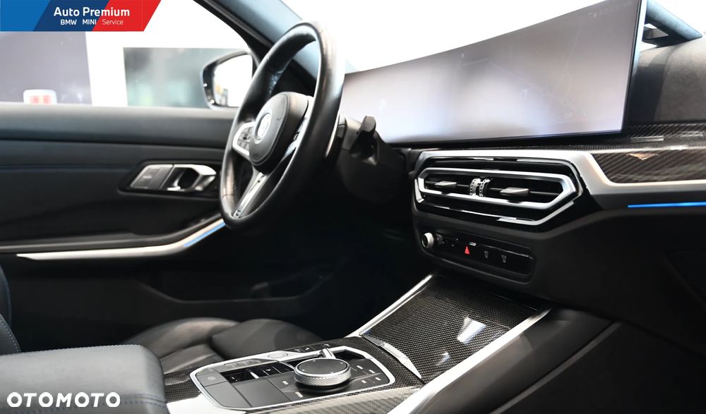 BMW Seria 3 330i xDrive M Sport - 12