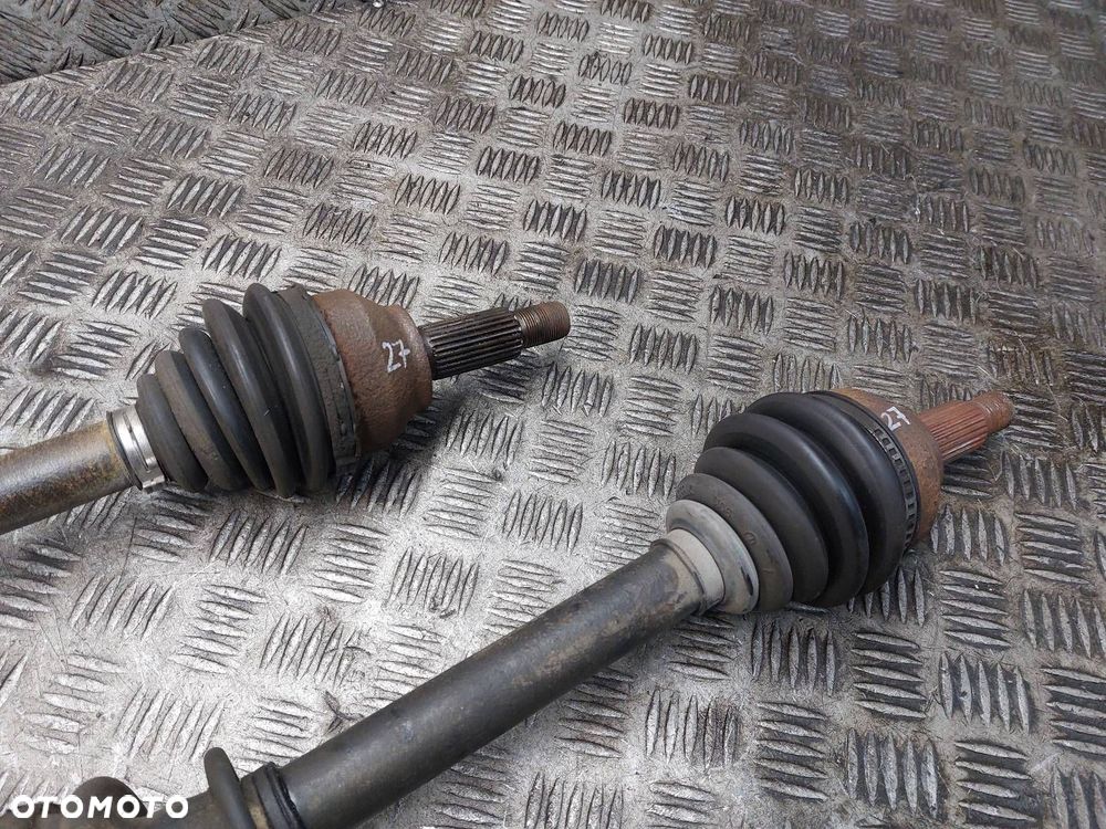 PÓŁOŚ LEWY PRZÓD + PRAWY PRZÓD 5B FORD MONDEO MK3 2.0 16V - 4