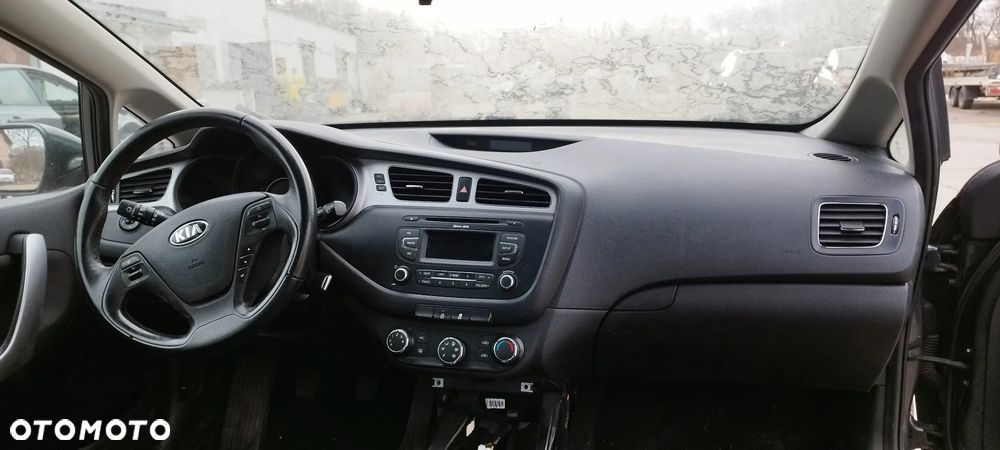 Kia cee'd II Konsola Airbag org. Kpl. - 3