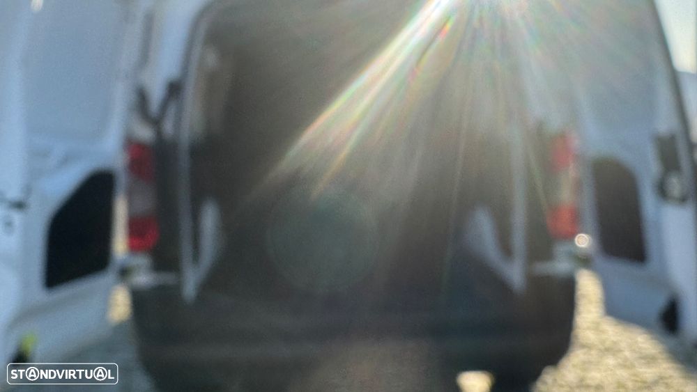 Citroën Berlingo 1.5 HDI longa 3 lugares - 8