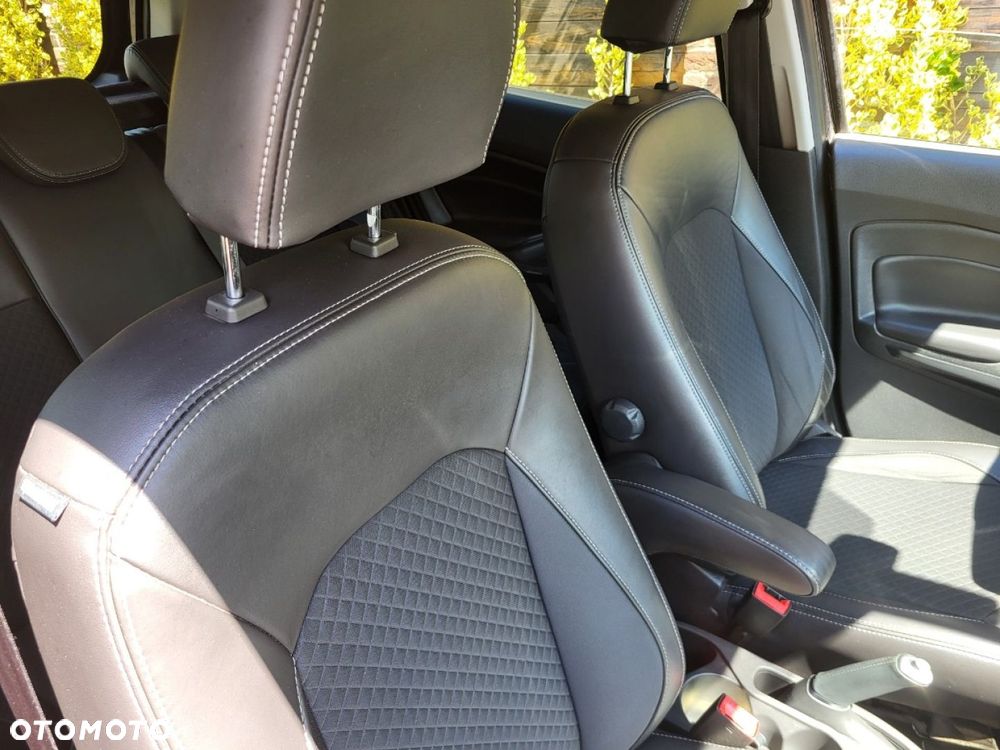 Ford EcoSport - 33