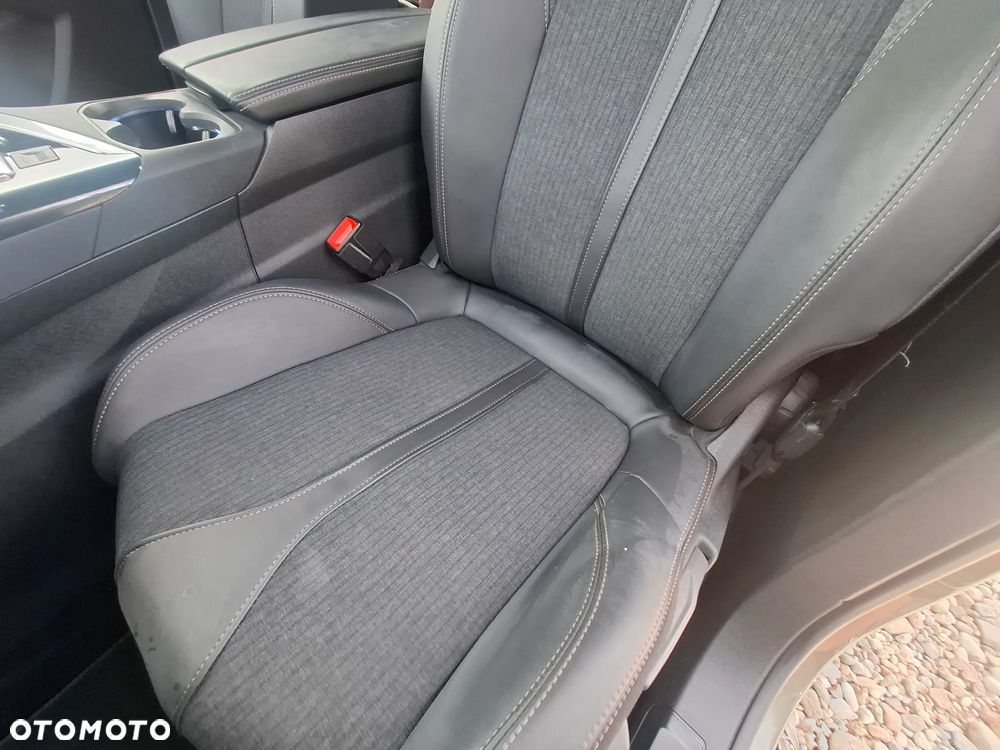 Peugeot 5008 1.5 BlueHDi Active S&S EAT8 - 14