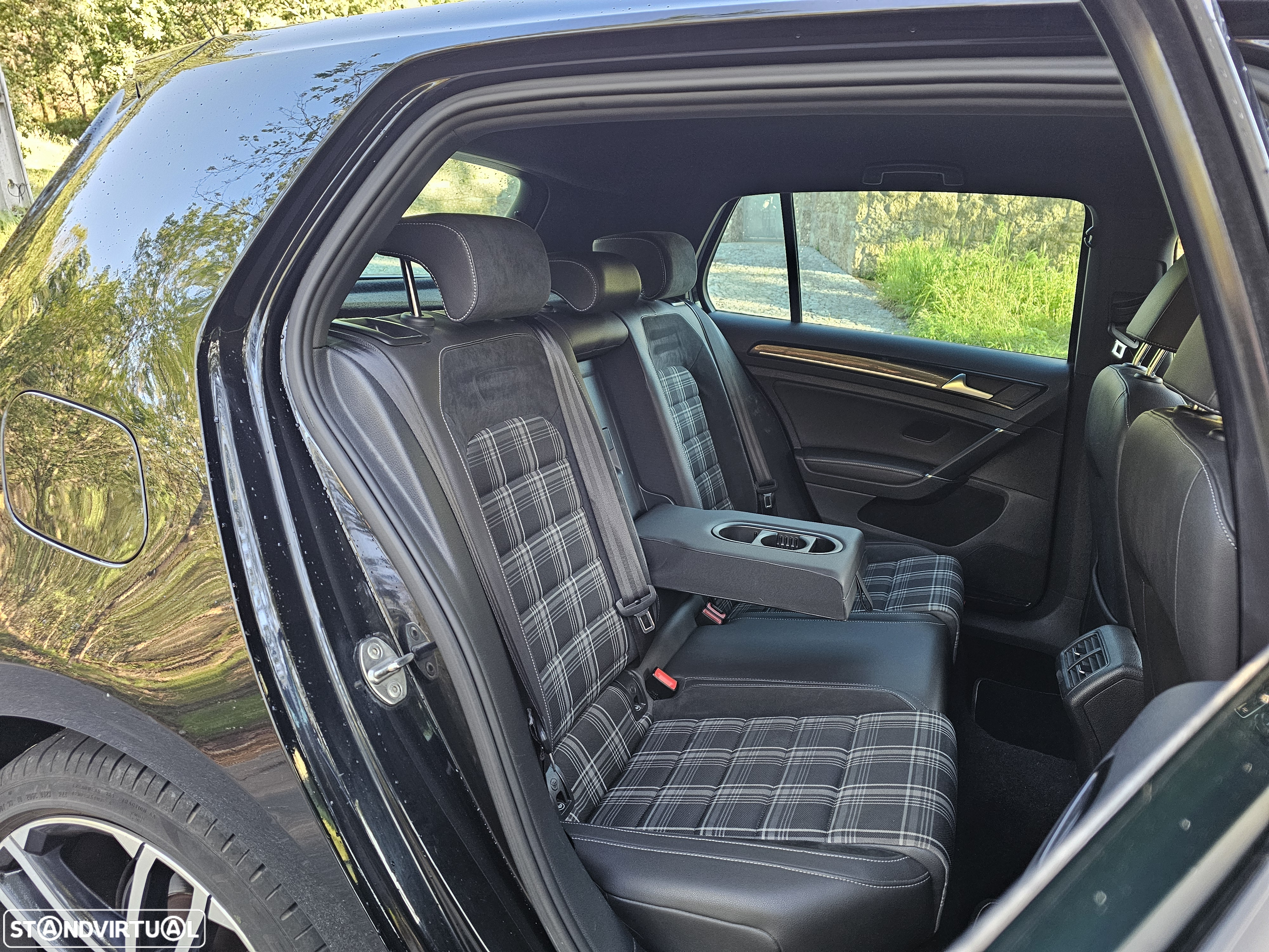 VW Golf 2.0 TDI GTD DSG - 14