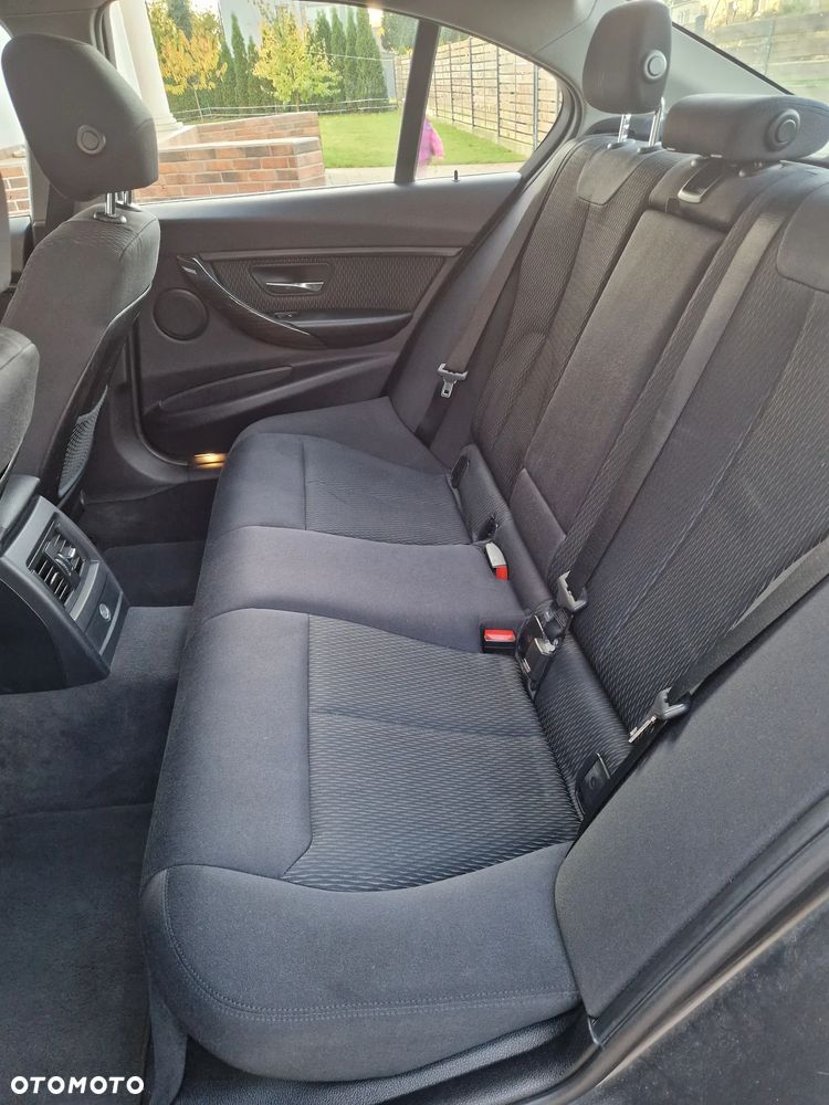BMW Seria 3 320d Blue Performance Luxury Line - 30
