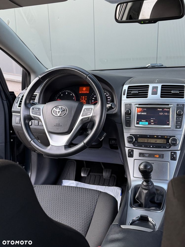 Toyota Avensis 2.0 D-4D Edition (2014) - 8