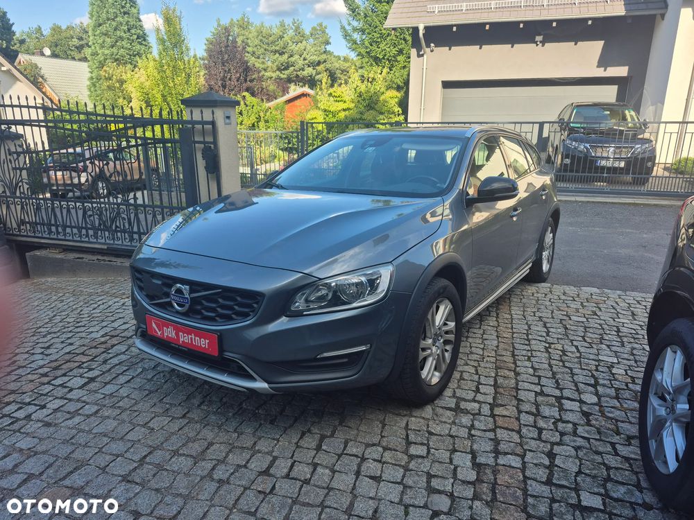 Volvo V60 Cross Country D3 Momentum - 13