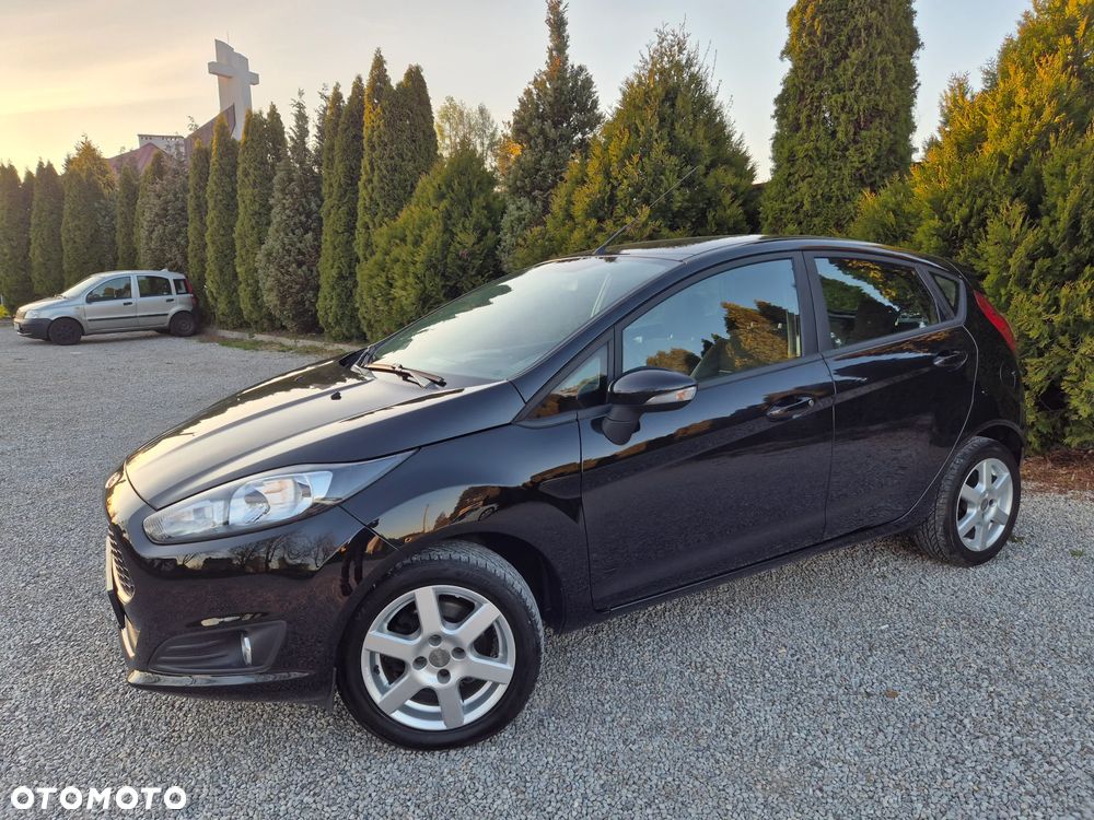 Ford Fiesta 1.25 Celebration - 27