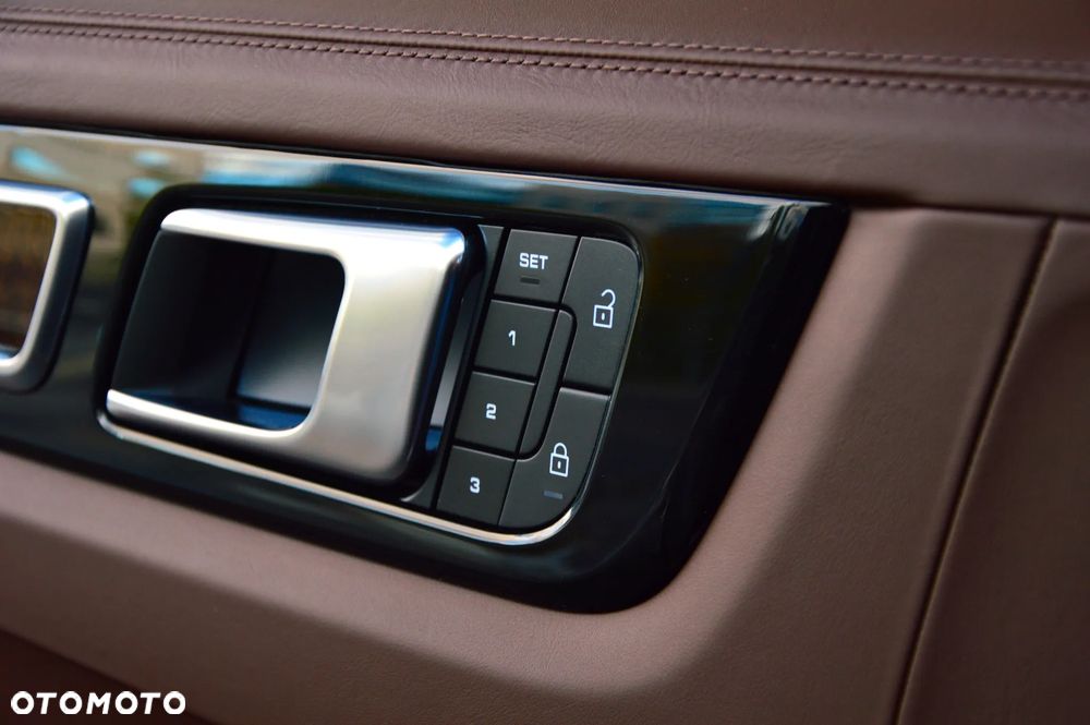 Porsche Cayenne E-Hybrid Platinum Edition - 22