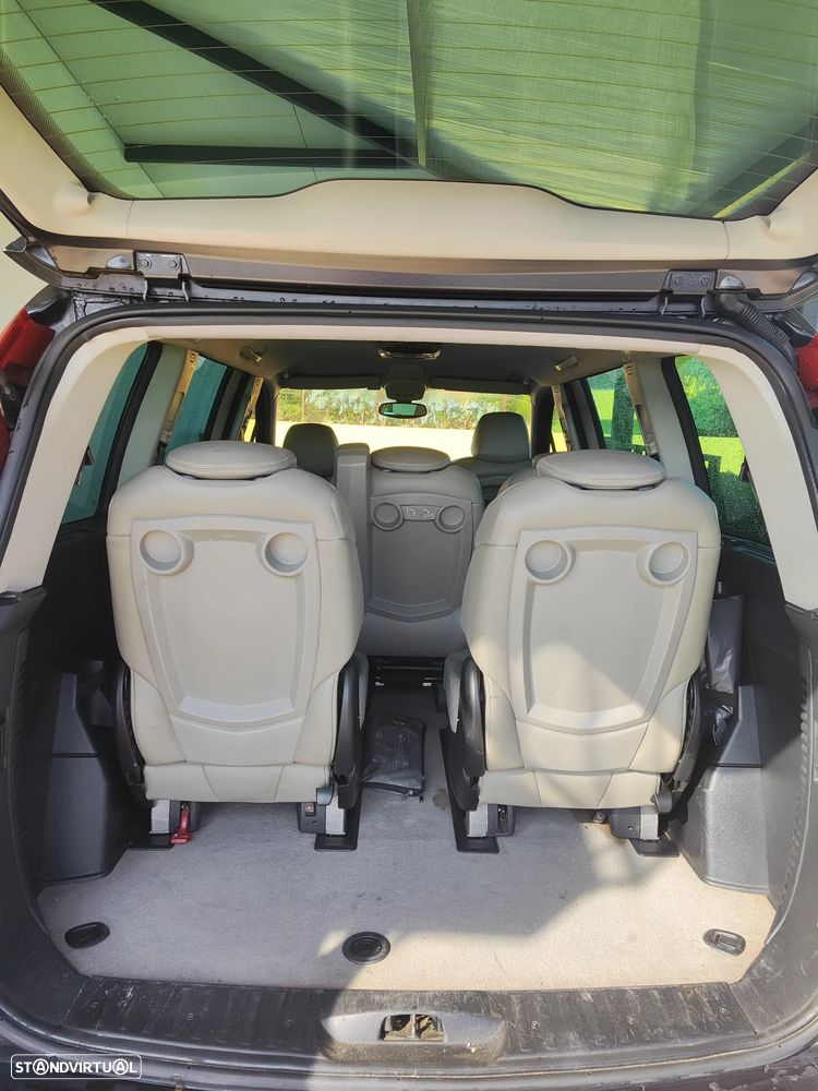 Citroën C8 2.2 HDi 16V Exclusive 7L. - 7