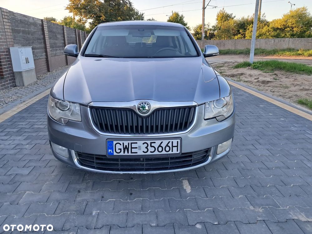 Skoda Superb 1.8 TSI FAMILY - 2
