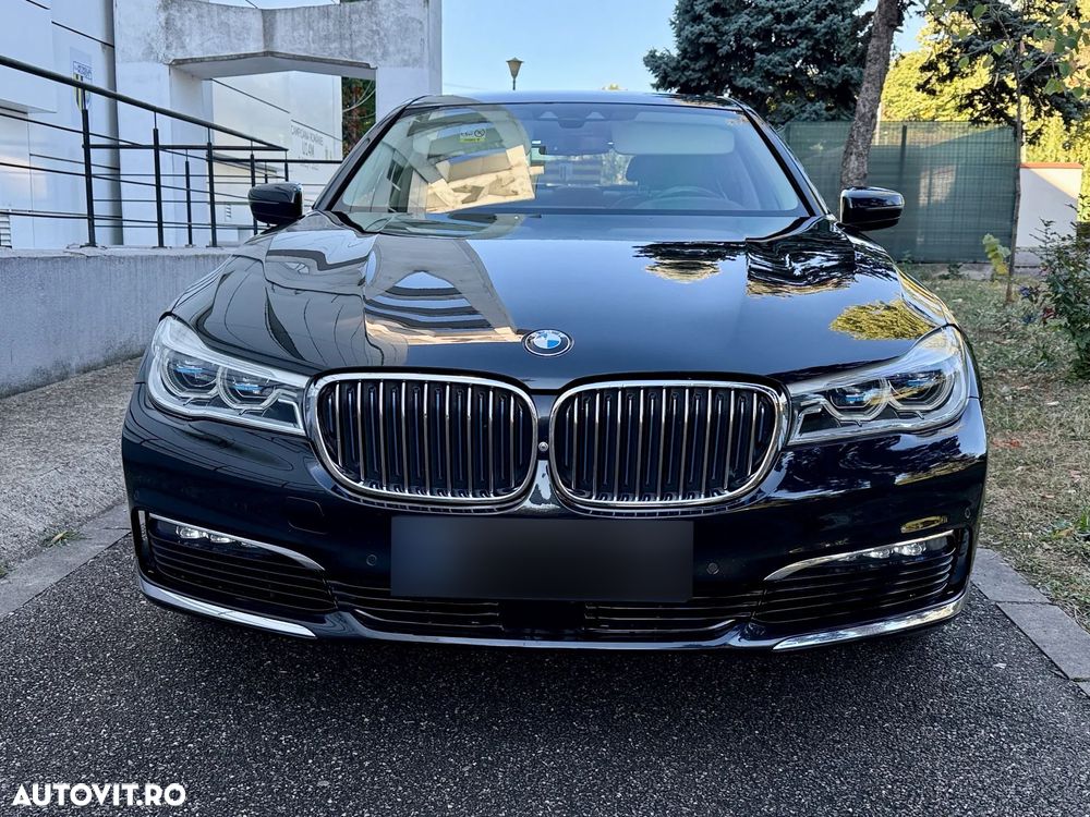 BMW Seria 7 740i Aut. - 8