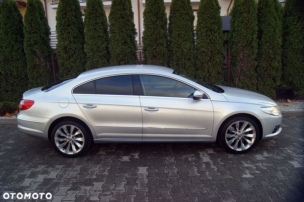 Volkswagen Passat CC - 12