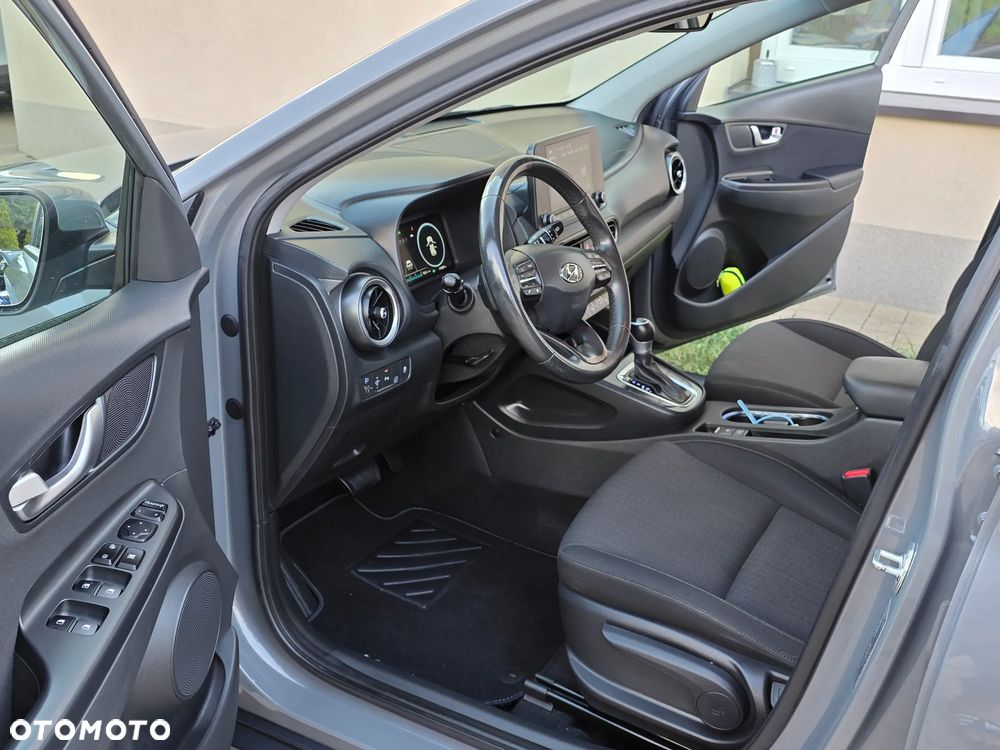Hyundai Kona - 22