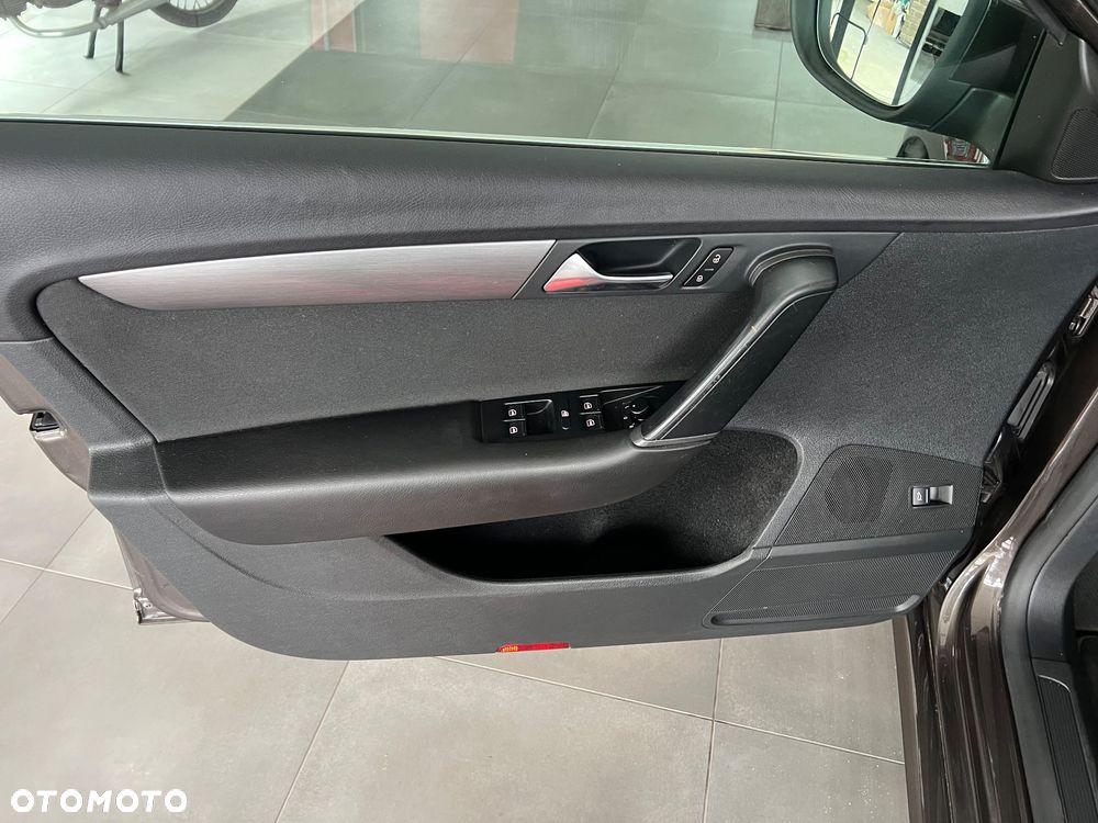 Volkswagen Passat 1.6 TDI (BlueMotion Technology) Comfortline - 14