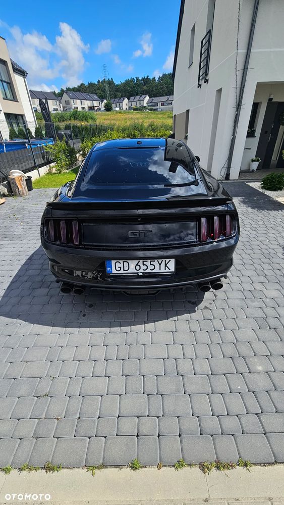 Ford Mustang 5.0 V8 GT - 2
