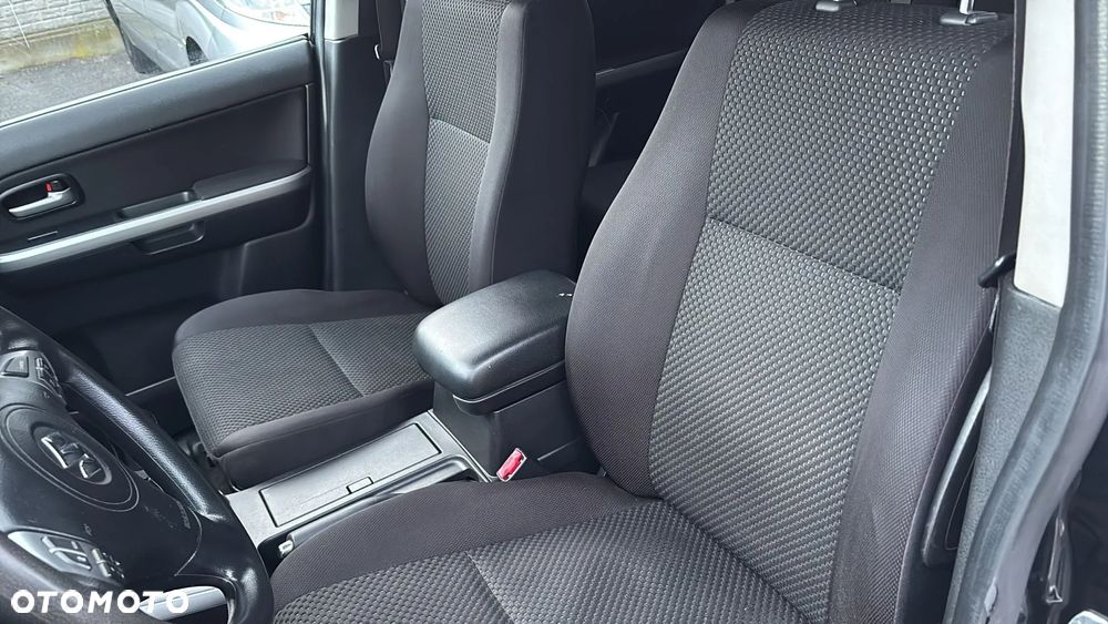 Suzuki Grand Vitara 1.9 DDiS Comfort DPF - 13