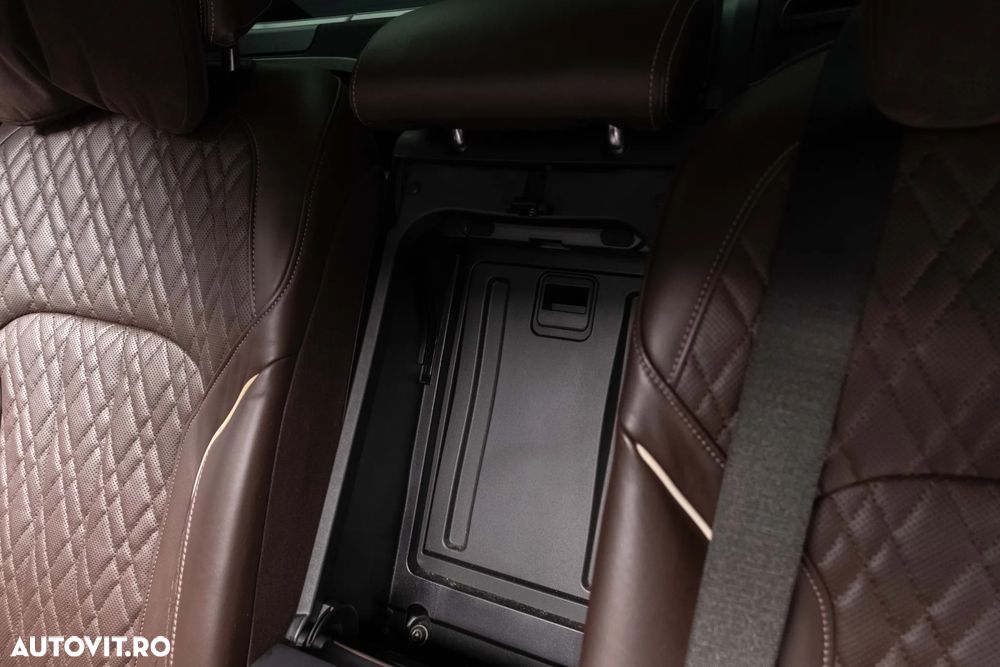 BMW Seria 7 750i xDrive - 26