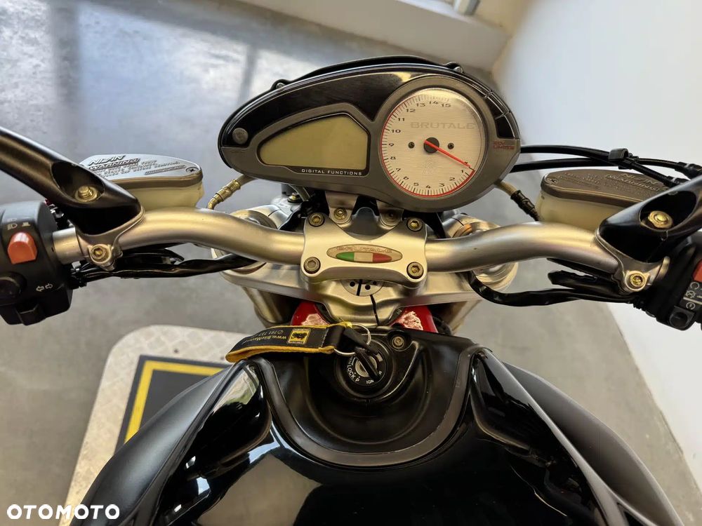 MV AGUSTA Brutale - 31