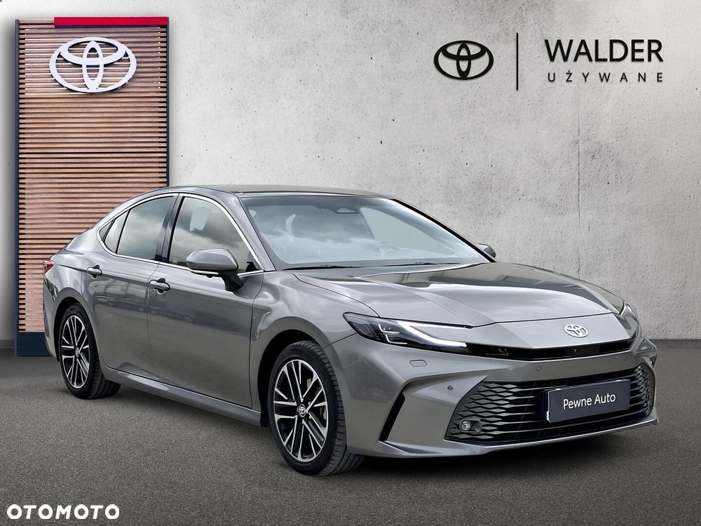 Toyota Camry - 9