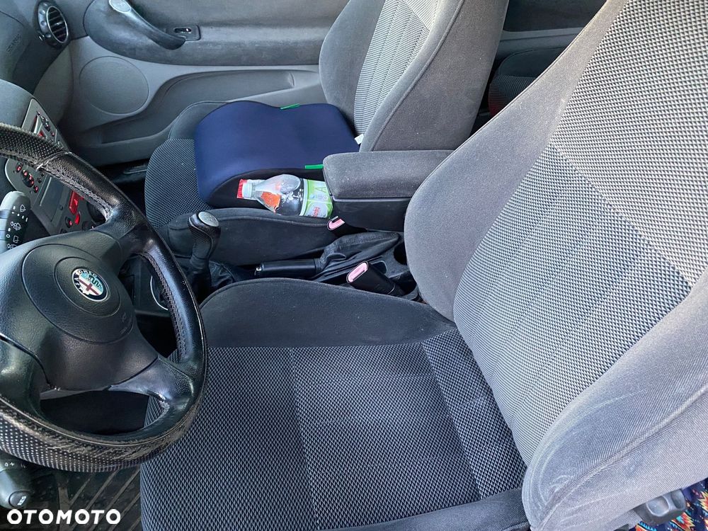 Alfa Romeo 147 2.0 Twin Spark Distinctive - 5