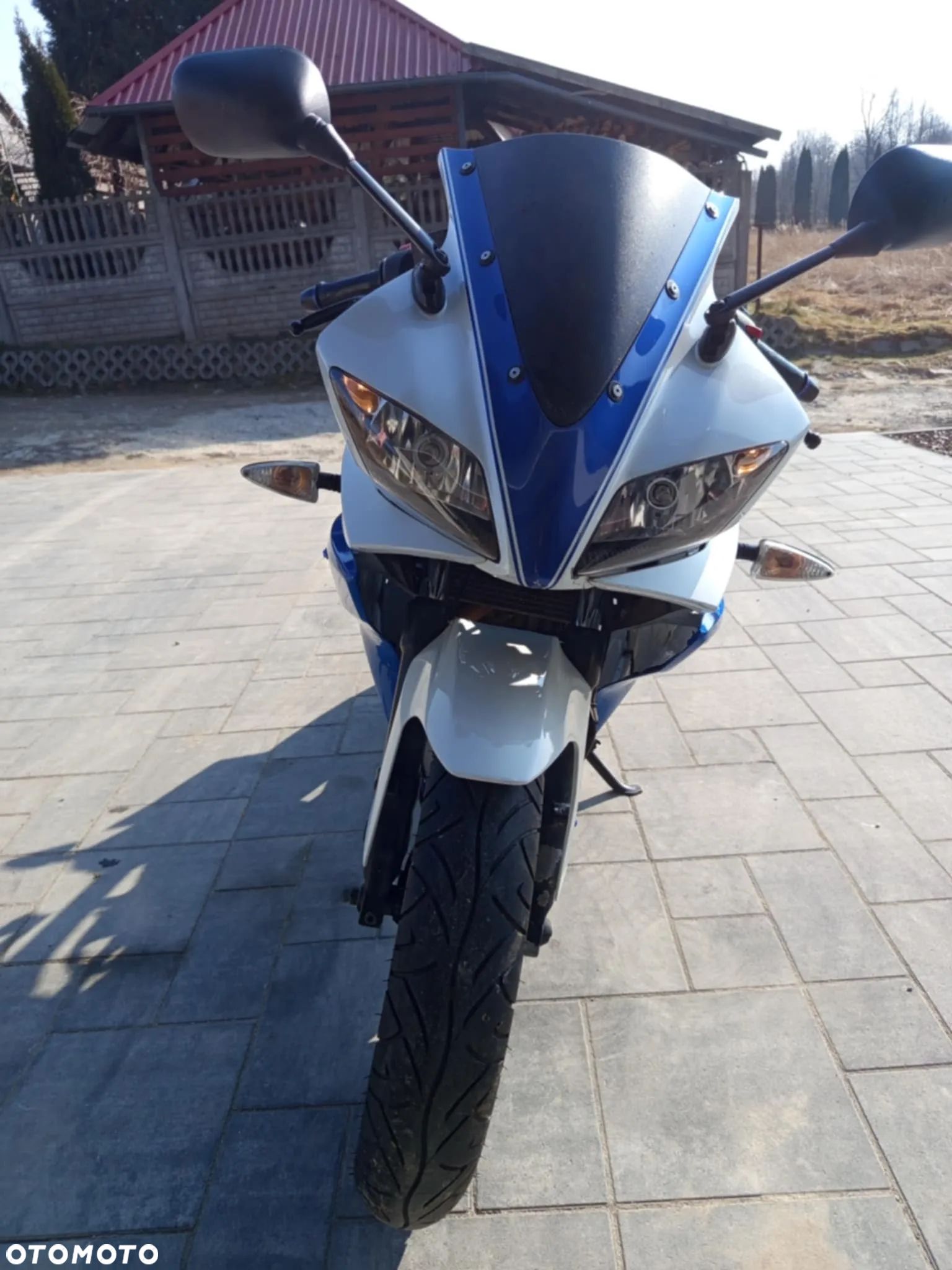 Yamaha YZF - 1