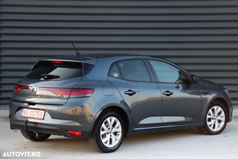 Renault Megane TCe 140 GPF LIMITED - 4