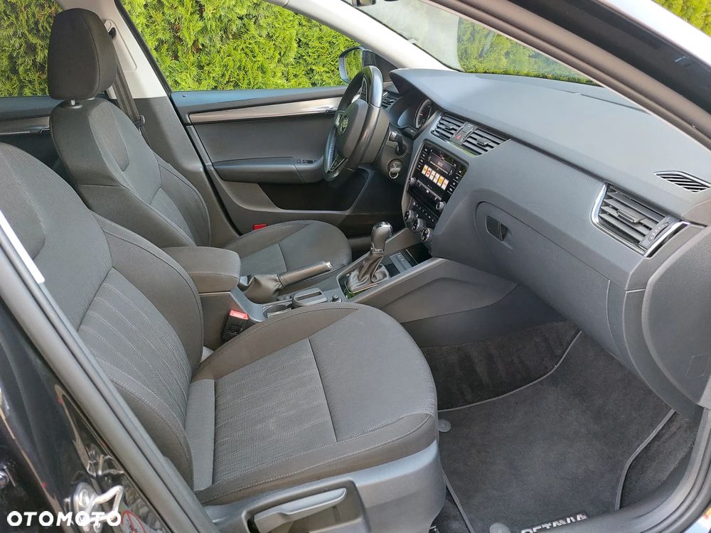 Skoda Octavia 2.0 TDI DSG Style - 11