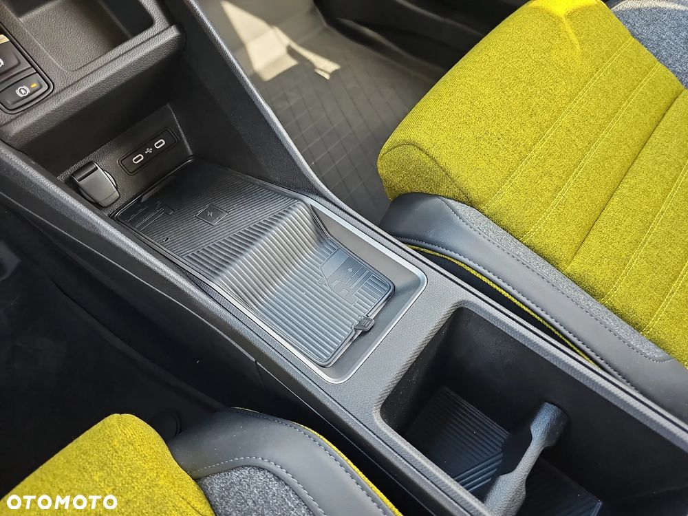 Renault 5 52kWh Comfort Range Iconic Cinq - 24