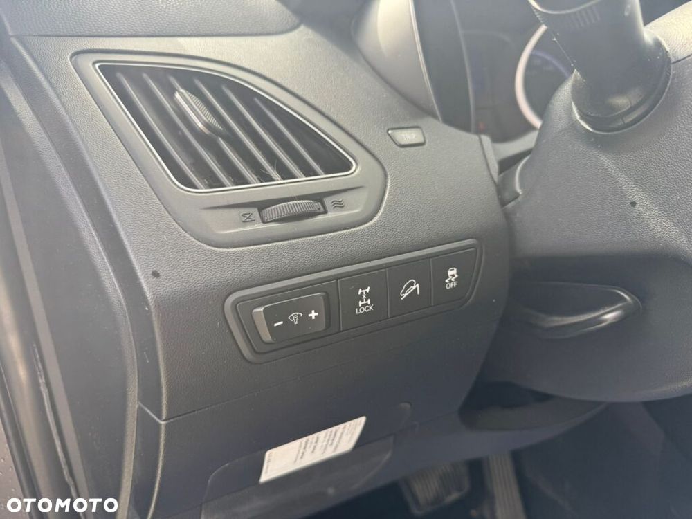 Hyundai ix35 2.0 CRDi 4WD Automatik Premium - 11
