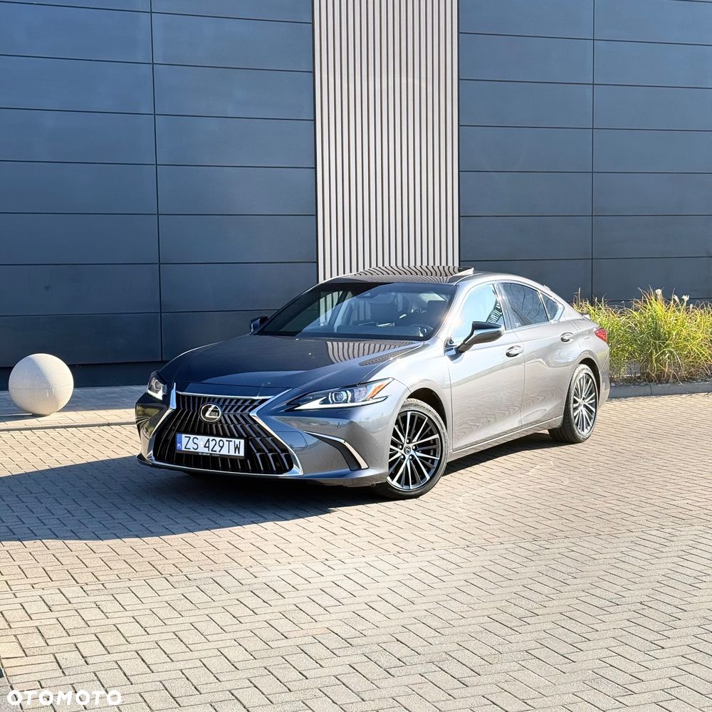 Lexus ES 300h Business Edition - 21