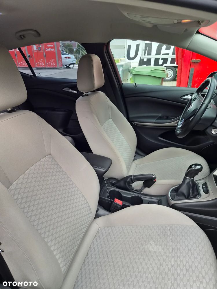 Opel Astra - 8