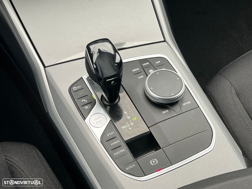 BMW 330 e Corporate Edition Auto - 16