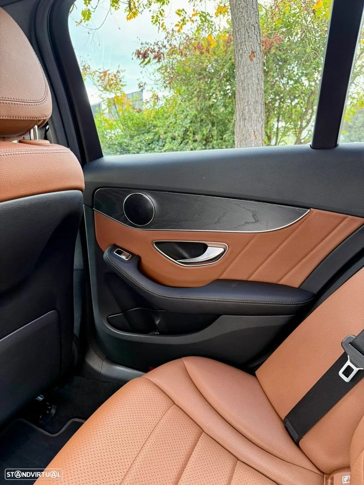 Mercedes-Benz C 300 de AMG Line - 15